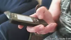 Mies kuvasi pornoa i ...