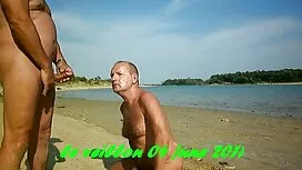 Perhetuttu syö kamer ...