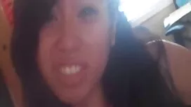 Brunette rakastaa pe ...